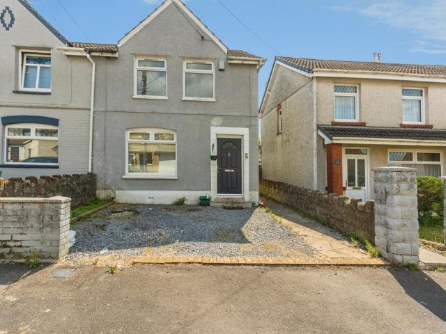 House for sale in Gorseinon, Wales