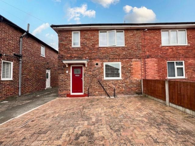 House for sale in Higher Irlam, Salford