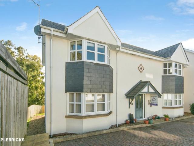 House for sale in Glanadda, Bangor