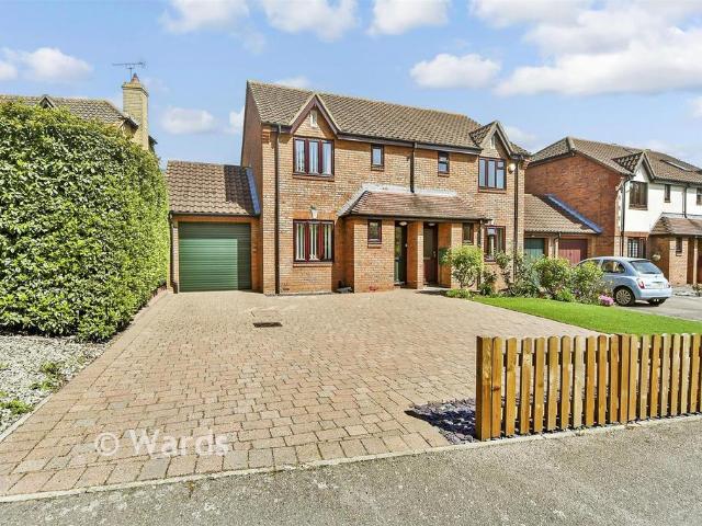 House for sale in Halling