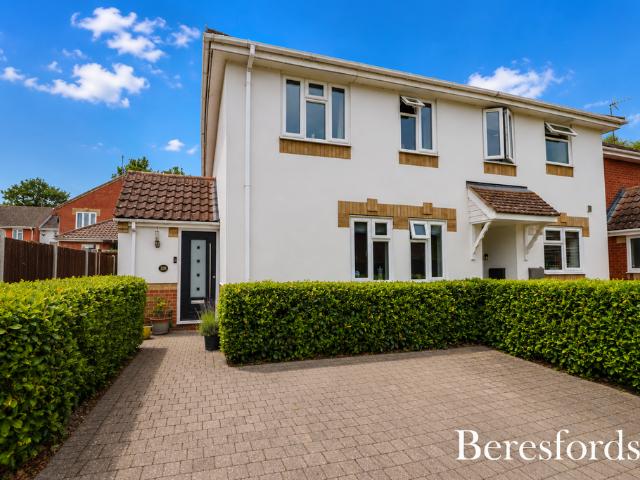 House for sale in Chipping Hill, Essex