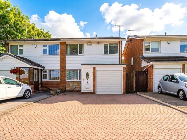 House for sale in Solihull Lodge, West Midlands