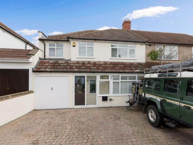 House for sale in Falconwood, Greater London