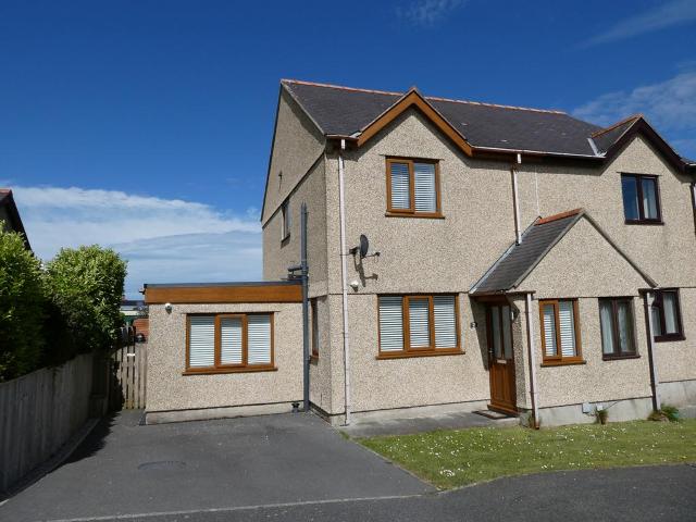 House for sale in Llanfair-Mathafarn-Eithaf, Brynteg