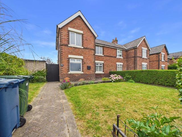 House for sale in Roby Mill, Lancashire
