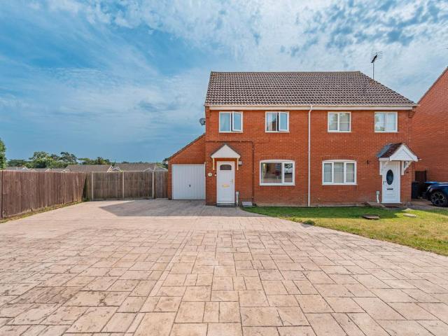 House for sale in Combs Ford, Bedingfield