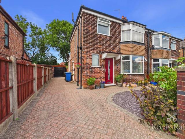 House for sale in Cheadle, Greater Manchester