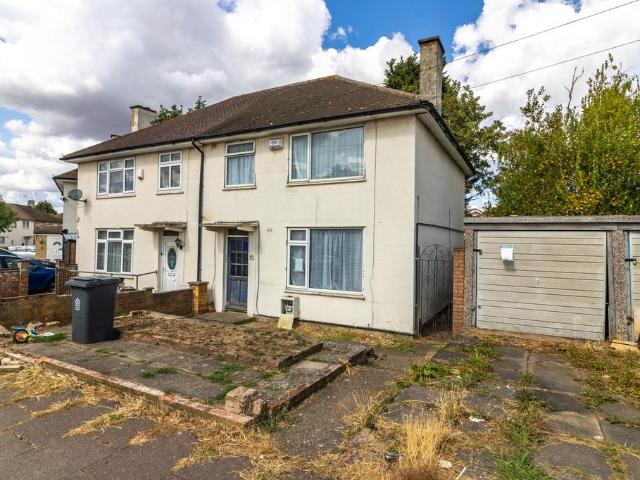 House for sale in Newfoundpool, Leicester