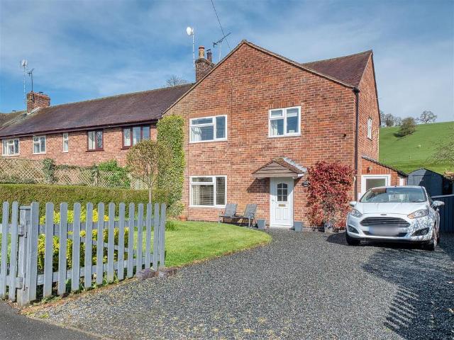 House for sale in Froggatt, East Midlands