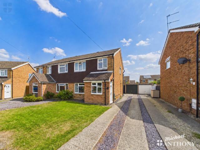 House for sale in Quarrendon, Aylesbury