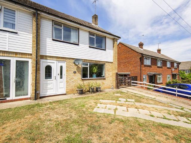 House for sale in Romford, Sandown Park