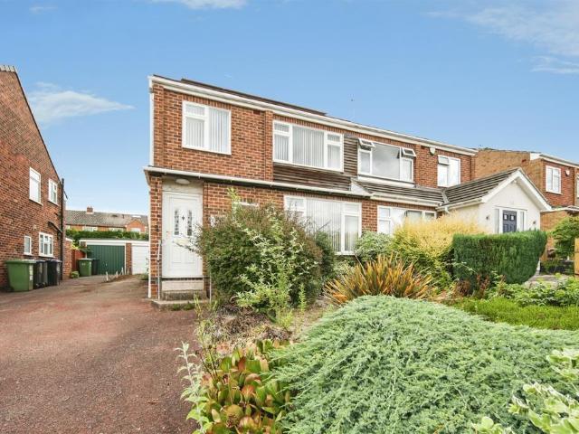 House for sale in Green Close, Warwickshire