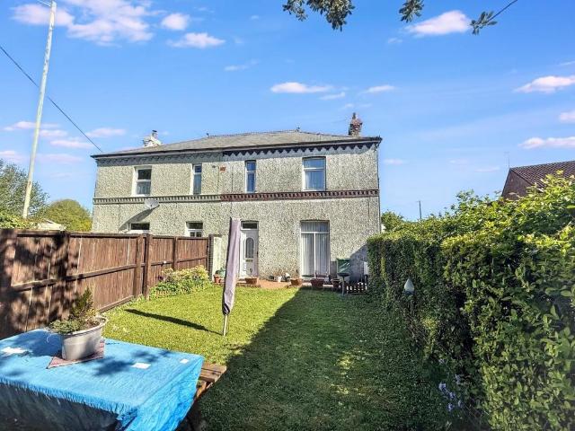 House for sale in Ponthir, Wales