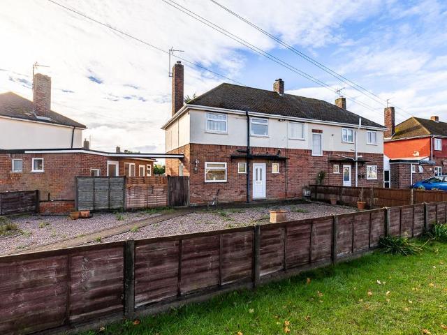 House for sale in Crossgate, South Holland