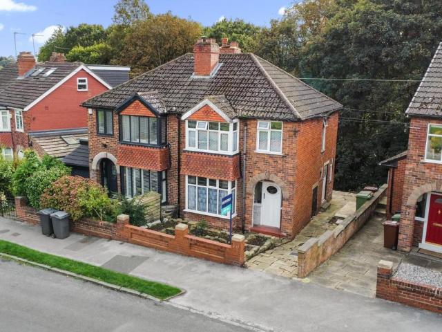 House for sale in Gledhow Park, Leeds