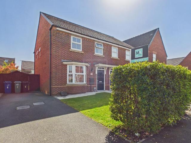 House for sale in Chapelford, Warrington