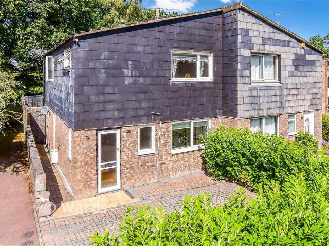 House for sale in Broadwater Down, Sandown Park