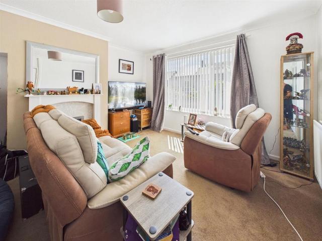 House for sale in New York, North Tyneside
