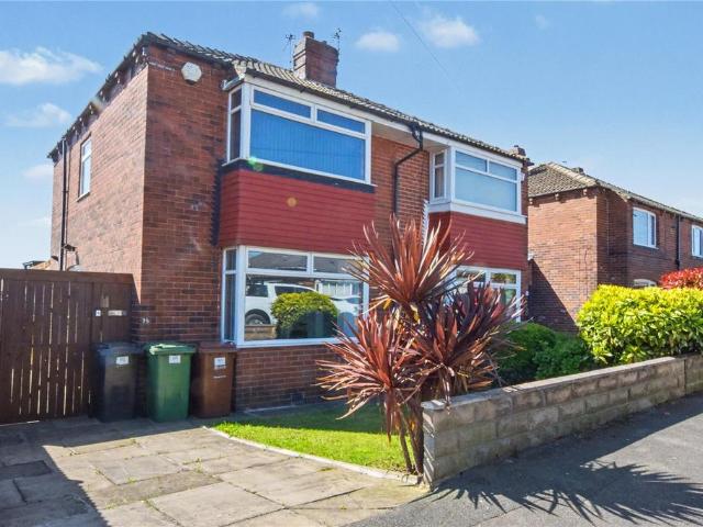 House for sale in Armley, West Yorkshire