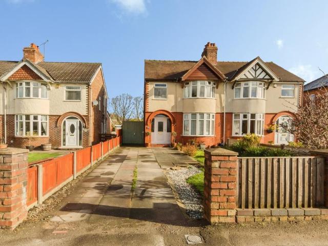 House for sale in Leftwich, Cheshire