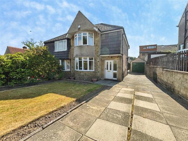House for sale in Slack Side, West Yorkshire