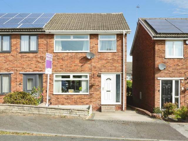 House for sale in Bramley, South Yorkshire