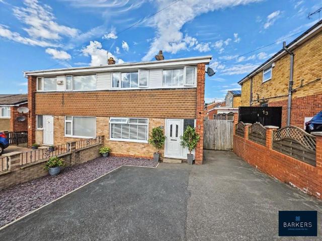 House for sale in Birkenshaw, West Yorkshire