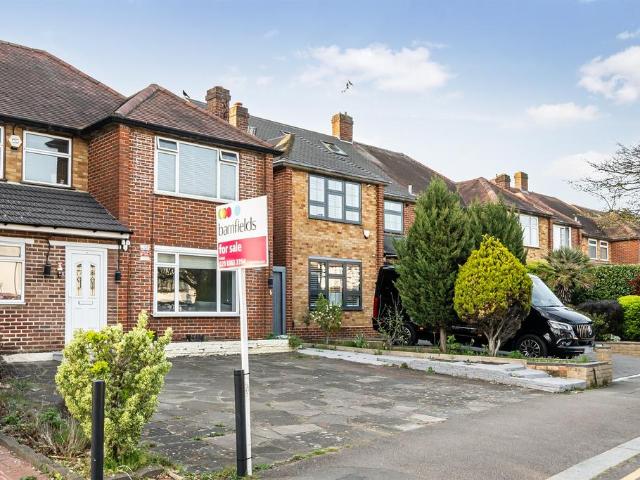 House for sale in Cockfosters, Greater London