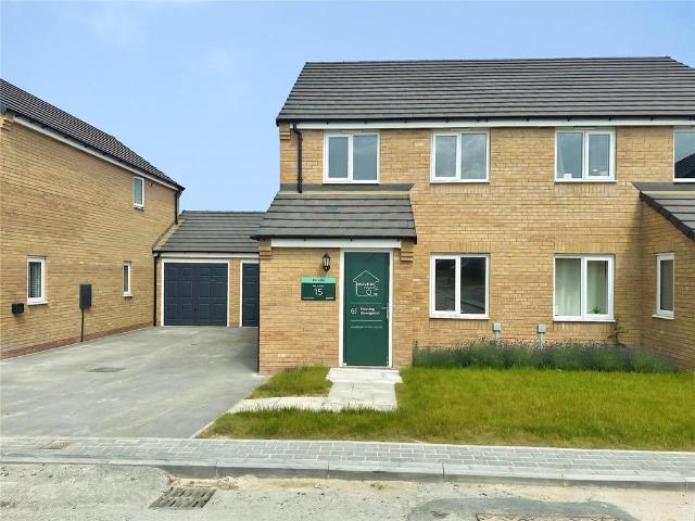 House for sale in South Kirkby, West Yorkshire