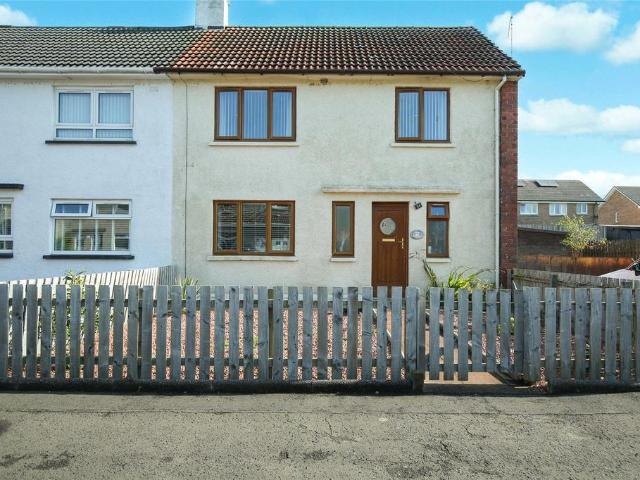 House for sale in Dalrymple, Scotland