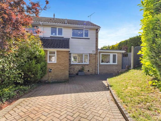House for sale in Dunstable, Bedfordshire