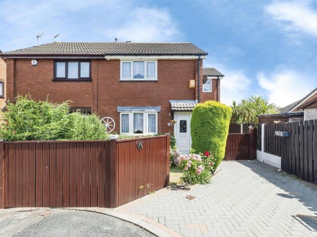 House for sale in West Yorkshire