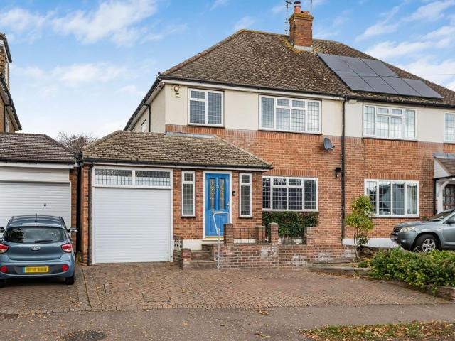 House for sale in Brookmans Park, Welwyn Hatfield
