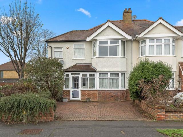 House for sale in Worcester Park, Greater London