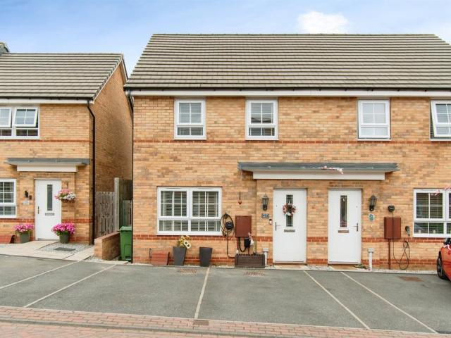 House for sale in Pontefract, West Yorkshire