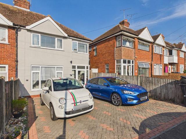 House for sale in Westbrook, Acol