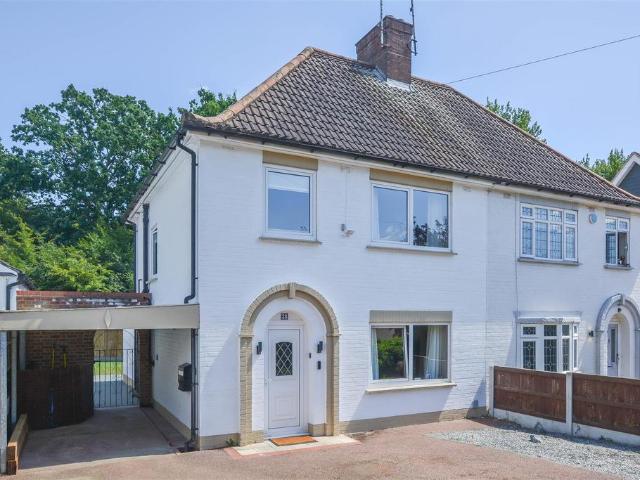 House for sale in Hutton Mount, Navestock Side