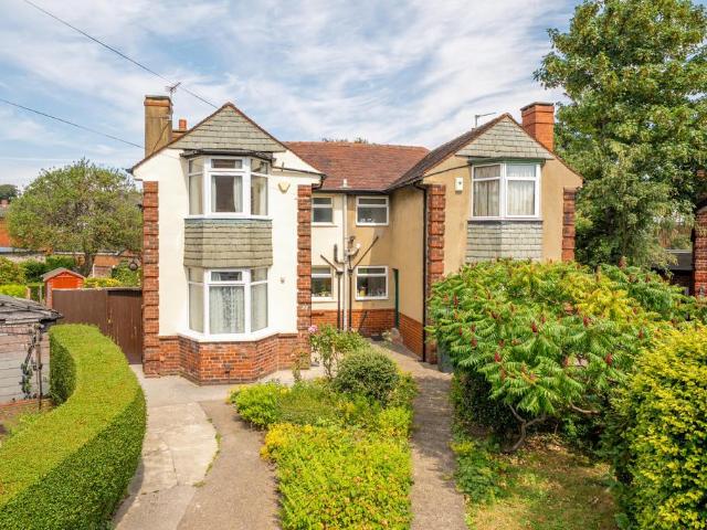 House for sale in Chapel Allerton, West Yorkshire