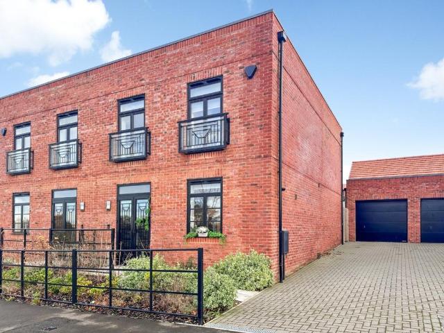 House for sale in Stuppington, The Bridge