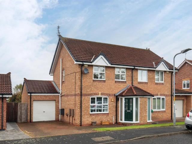 House for sale in Pegswood, North East
