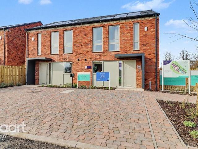 House for sale in Froggatt, East Midlands