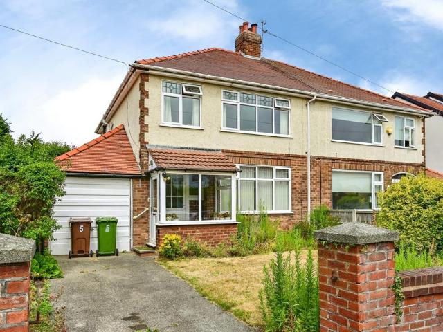 House for sale in Thornton, Sefton