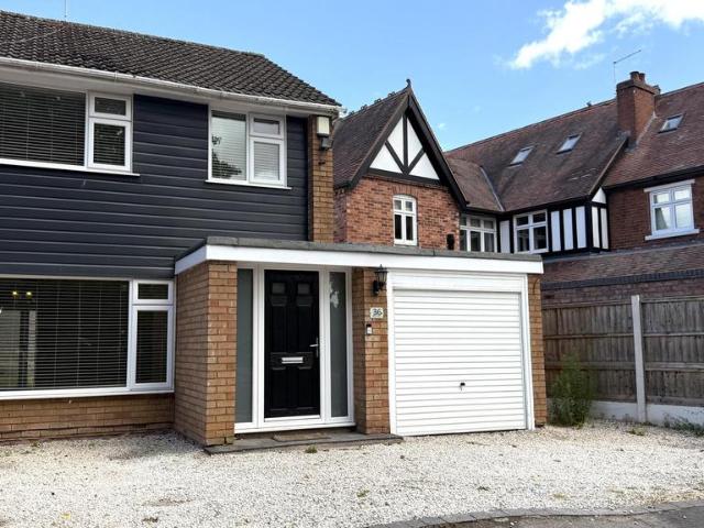 House for sale in Bromsgrove, Worcestershire