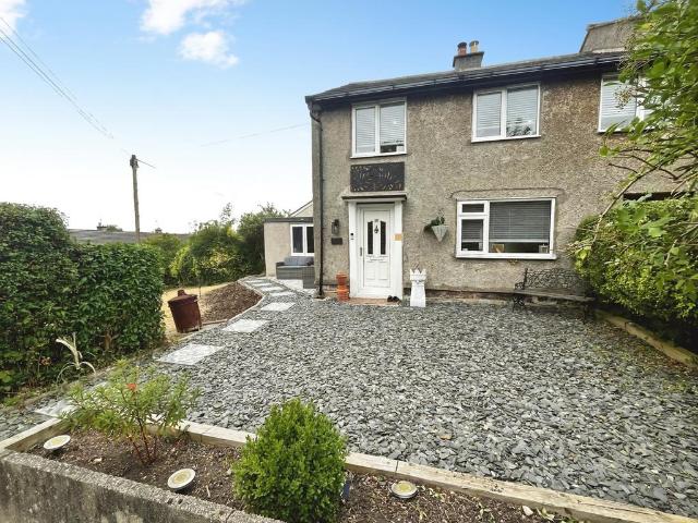 House for sale in Charlesworth
