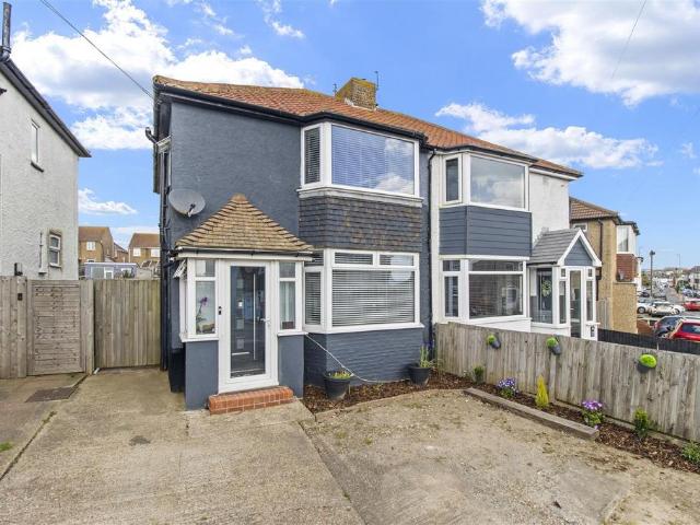House for sale in Bulverhythe, Guestling Green