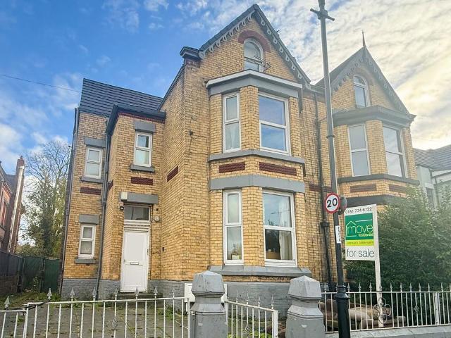 House for sale in Calderstones