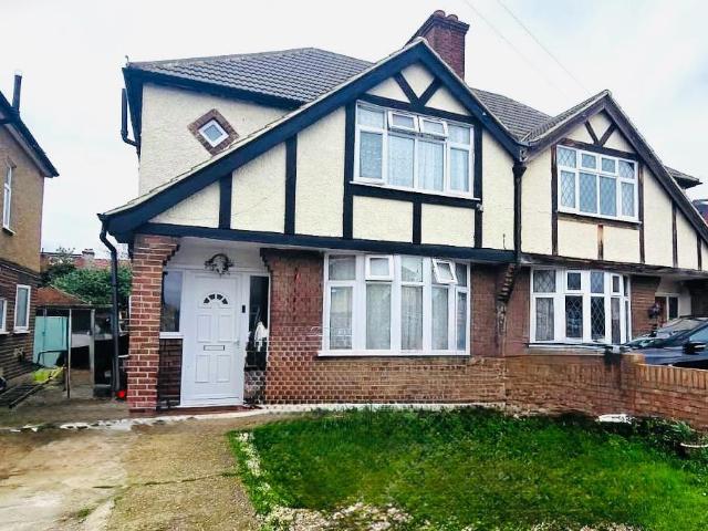 House for sale in Hayes, Greater London