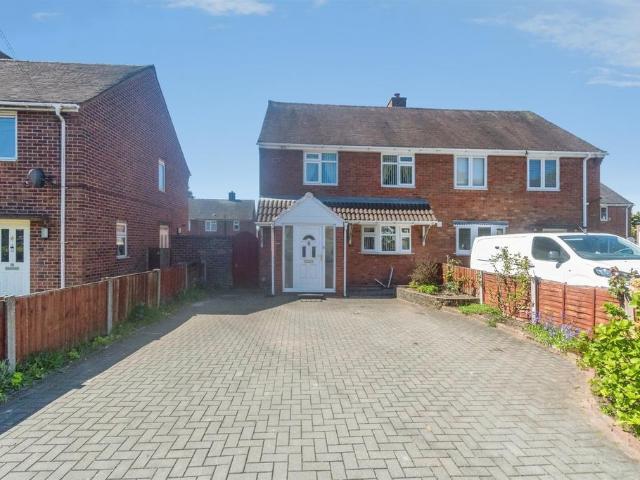 House for sale in Broomhill, Chadsmoor