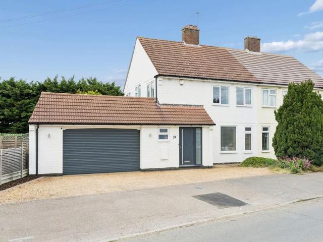 House for sale in King's Walden, Hertfordshire