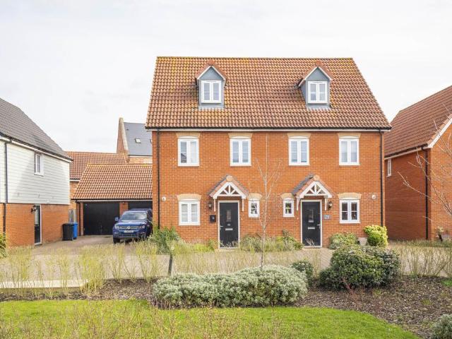 House for sale in Chelmondiston, Suffolk